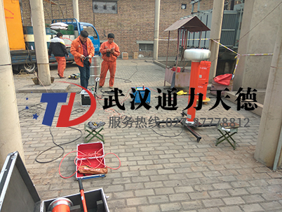 山西吕梁利虎玻璃变频串联谐振耐压试验现场