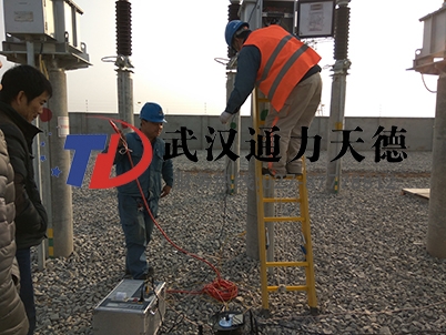 江西赣州35KV风电厂电容式电压互感器介质损耗测试仪现场图片